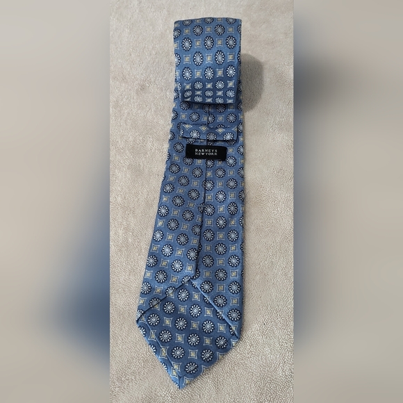 Barneys New York Silk Tie - Picture 2 of 3
